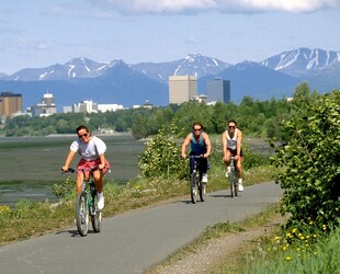 PLUNGE INTO ADVENTURE IN TONY KNOWLES COASTAL TRAIL
