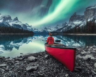 DISCOVER THE AWE-INSPIRING NORTHERN LIGHTS