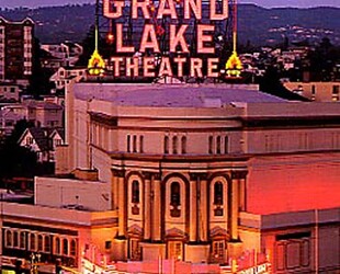 MARVELING AT ARCHITECTURE AT THE PARAMOUNT THEATER