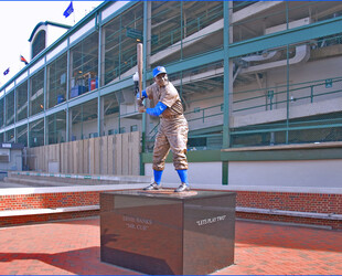 CUBS GAME AT WRIGLEY FIELD