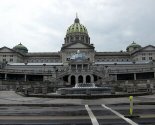 EXPLORING THE PENNSYLVANIA STATE CAPITOL